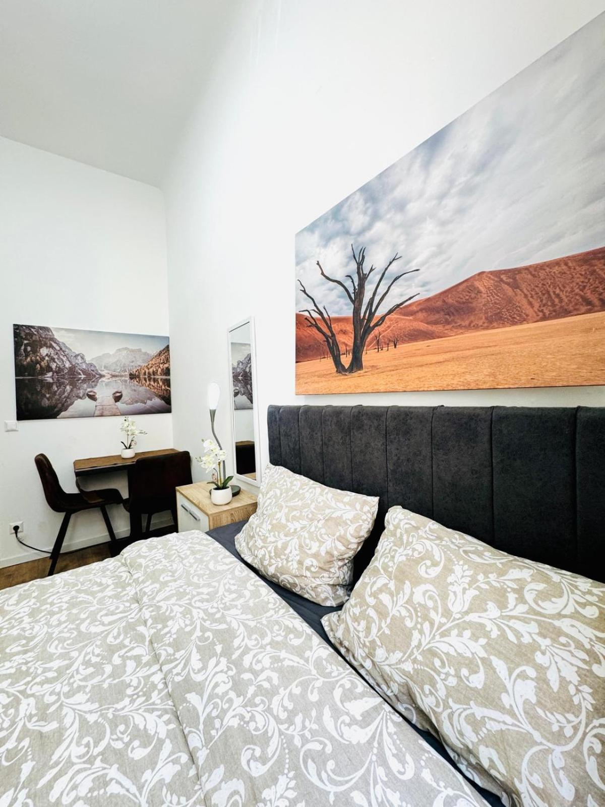 Comfortable 5br Shared 10 Minute Walk To Matzleinsdorfer Platz